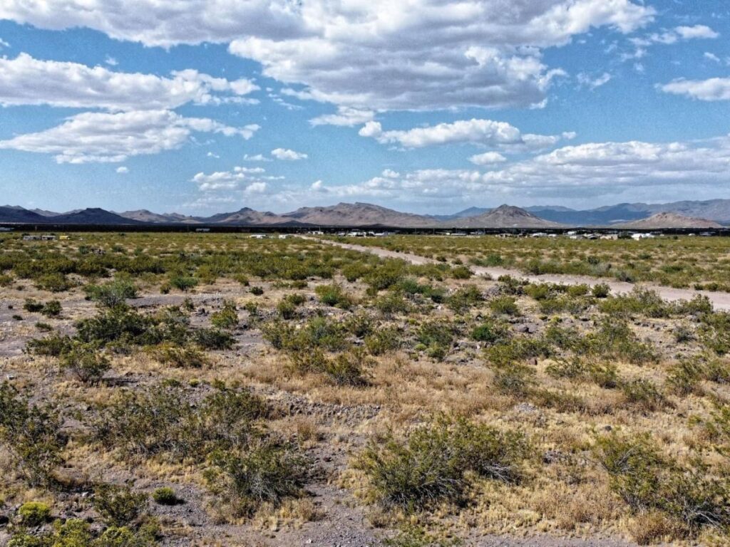 235-acre-lot-with-power-golden-valley-mohave-county-arizona-360321-lbrvee-xxl
