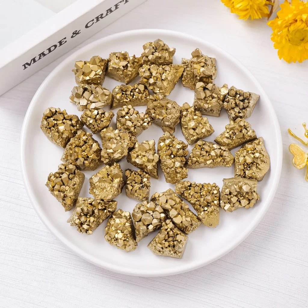 Amatista Natural de titanio en racimo, Aura de oro en bruto, piedra de energía para el hogar, Mineral Ornamental, regalos de muestras, 1 unidad
