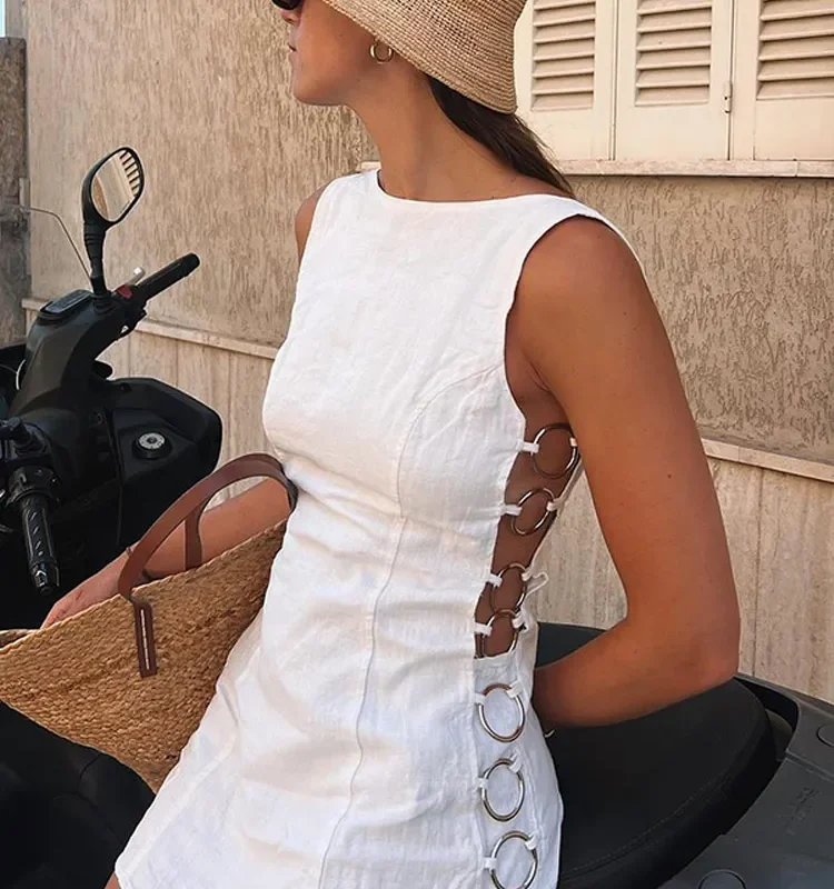 Sexy Metal Loop Splicing Hollow Out Dress Women Fashion O Neck Sleeveless Bodycon Short Dresses Summer New Lady High Street Robe