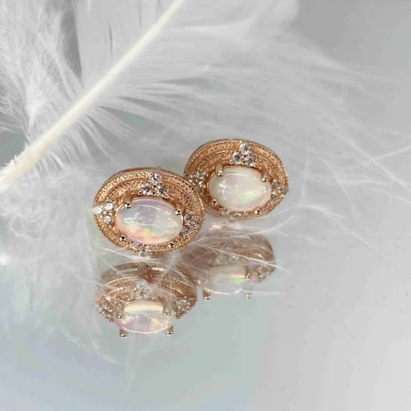 White Opal set, including rings, stud earrings and necklaces, features an exquisite "color-changing effect", a dreamy look and i - Image 4