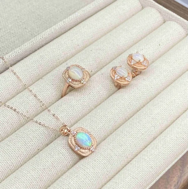 White Opal set, including rings, stud earrings and necklaces, features an exquisite "color-changing effect", a dreamy look and i - Image 2