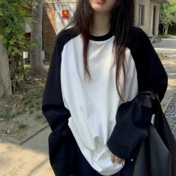 Casual Oversized T Shirt Y2k Tops Harajuku Long Sleeve O-Neck T-Shirts Spring Autumn Black White Patchwork Tees Women Streetwear - Image 4