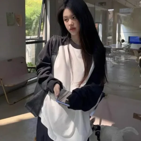 Casual Oversized T Shirt Y2k Tops Harajuku Long Sleeve O-Neck T-Shirts Spring Autumn Black White Patchwork Tees Women Streetwear - Image 2